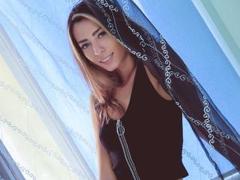 AllureRose - female with brown hair webcam at xLoveCam