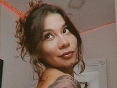 PrettyAria - female webcam at xLoveCam