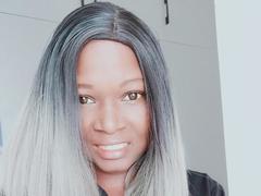 PrettyAriah from xLoveCam