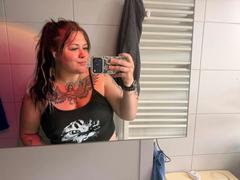 Prettyjosi-hot - female with black hair webcam at xLoveCam
