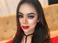 PrimaDomina - shemale webcam at xLoveCam