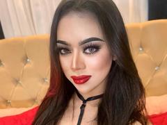 PrimaDomina - shemale webcam at xLoveCam