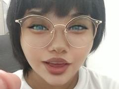 PrittyAlicia - female webcam at xLoveCam