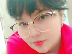 PrittyAlicia - female webcam at xLoveCam