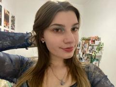 PureRadiance - female webcam at xLoveCam