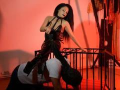 SwitchGoddess - female with black hair webcam at LiveJasmin
