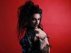 SwitchGoddess - female with black hair webcam at LiveJasmin