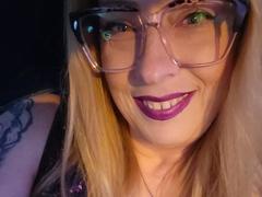 Purplelipss - blond female with  big tits webcam at LiveJasmin