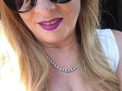 Purplelipss - blond female with  big tits webcam at LiveJasmin