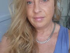 Purplelipss - blond female with  big tits webcam at LiveJasmin