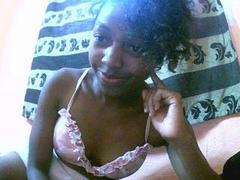 QueenBella69 - female webcam at xLoveCam