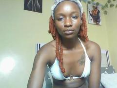 QueenCandyy - female with black hair webcam at xLoveCam