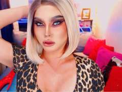 QueenNhicolle-hot - shemale with black hair webcam at xLoveCam