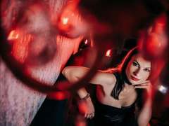 SerenneNova - female with black hair and  big tits webcam at LiveJasmin