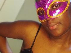 QuinnLily - female with black hair and  big tits webcam at xLoveCam