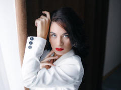 RachelHood - female with brown hair webcam at LiveJasmin