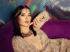 RachelHood - female with brown hair webcam at LiveJasmin