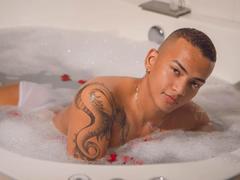 RafaBruz - male webcam at xLoveCam