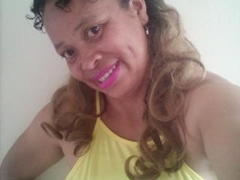 Rahel69 - female with black hair and  big tits webcam at xLoveCam