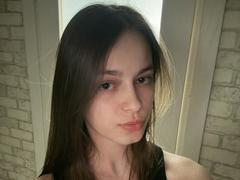 Raichell - female with brown hair webcam at xLoveCam