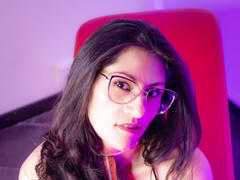 RapZelly - female webcam at xLoveCam