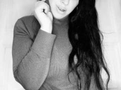 Raubmiez-hot - female with brown hair webcam at xLoveCam
