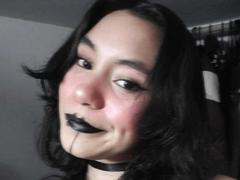 RaveenMoonn from xLoveCam