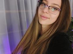 RavenBlisss - blond female webcam at xLoveCam