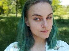 RayeReam - female with brown hair webcam at xLoveCam