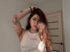 ClarindaWiatr - female with brown hair and  big tits webcam at xLoveCam