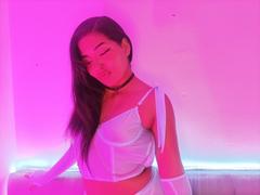 RebecaGomez - female with black hair webcam at xLoveCam