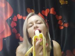 RebeccaDarling - blond female with  small tits webcam at xLoveCam