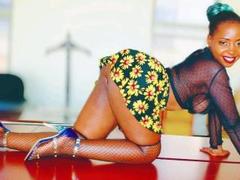 RebeccaGibson - female with black hair webcam at ImLive