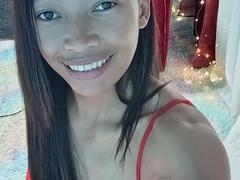 VikkyHot - female with black hair webcam at xLoveCam