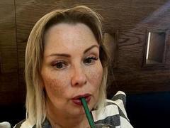 RedVellvet - blond female with  big tits webcam at xLoveCam