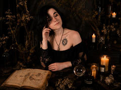 ReginaMay - shemale with black hair and  big tits webcam at LiveJasmin
