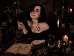 ReginaMay - shemale with black hair and  big tits webcam at LiveJasmin