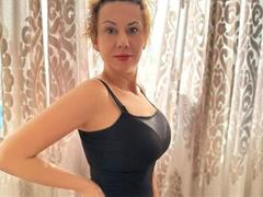 ReifeMelly4U-hot from xLoveCam