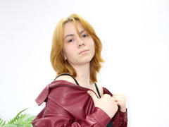 RemyCalhoun - blond female with  big tits webcam at xLoveCam