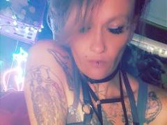 RenegadeVyx - female with red hair and  big tits webcam at xLoveCam