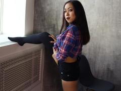 ArinaLime - blond female webcam at ImLive