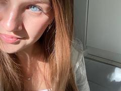 RevaLavallie - female with red hair webcam at xLoveCam