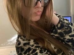 RevaLavallie - female with red hair webcam at xLoveCam
