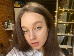 ReynaGueningsman from xLoveCam