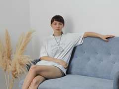 RiaVein from xLoveCam