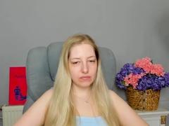 RianaRia - female webcam at xLoveCam