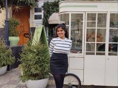 RianaShy - female with brown hair webcam at xLoveCam