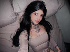 Rianka from xLoveCam