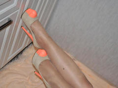 AnetteGloss - blond female with  small tits webcam at xLoveCam