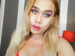 RicaOnTop from xLoveCam